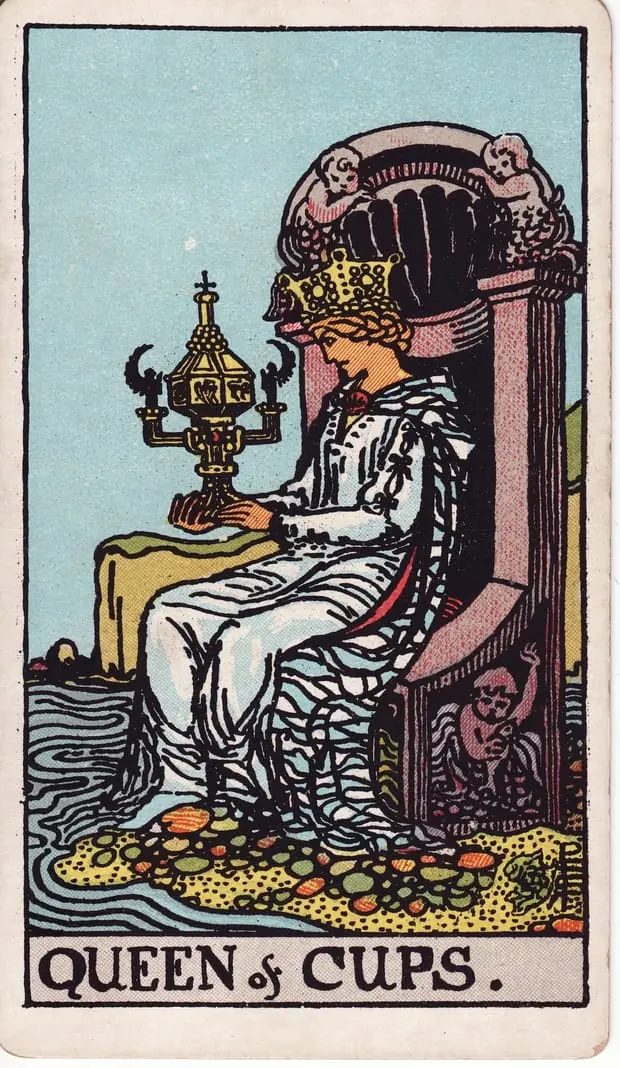 Queen of Cups / Nữ Hoàng Cốc